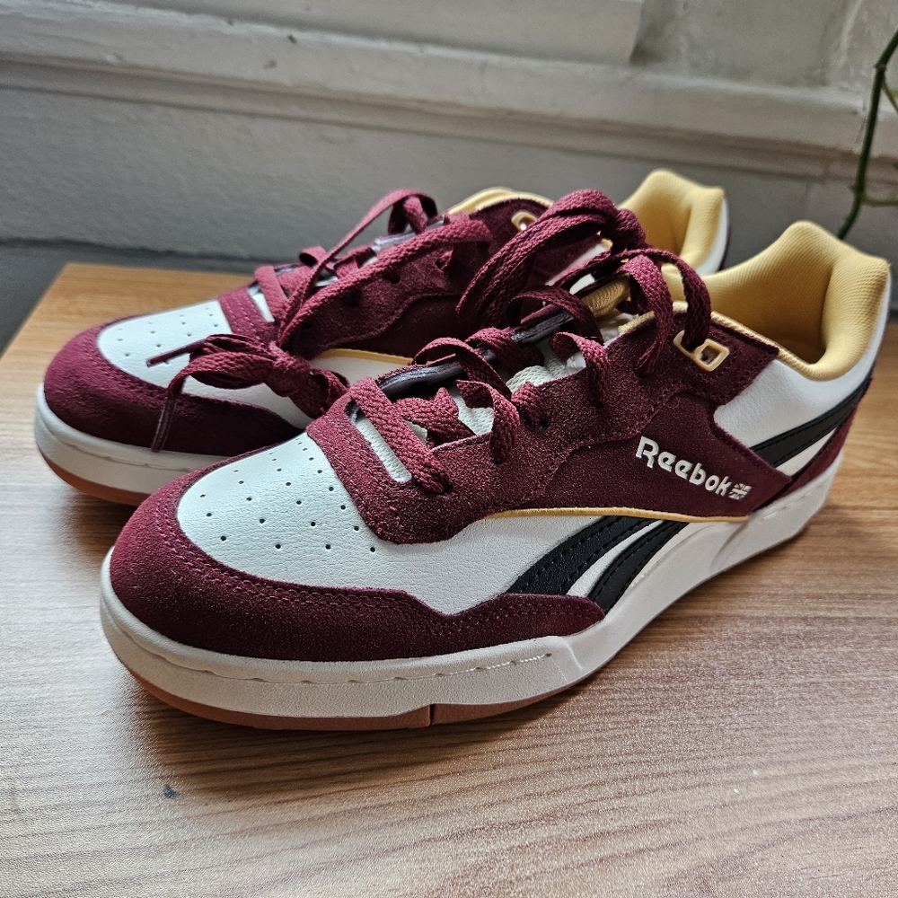 Reebok classic burgundy size 7.5